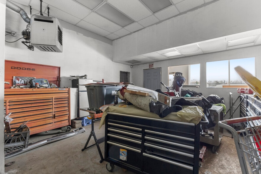 More Photos Of 17310 E 9 Mile Rd, Eastpointe Freestanding For Sale