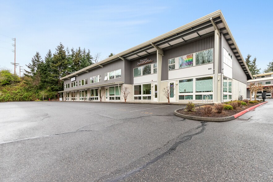 More Photos Of 905 Squalicum Way, Bellingham Flex For Sale