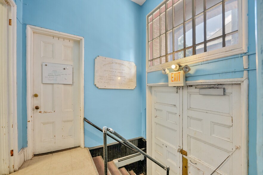 More Photos Of 636 Purchase st, New Bedford Specialty For Sale