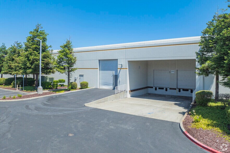 More Photos Of 39611 Eureka Dr, Fremont Unknown For Lease