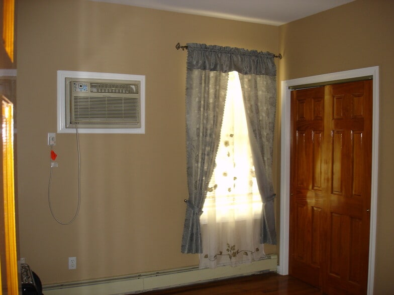 More Photos Of 156 Voss Ave, Yonkers Multifamily For Sale