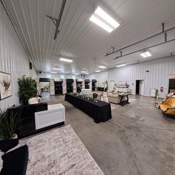More Photos Of 215 Mauch Chunk St, Pottsville Flex For Sale