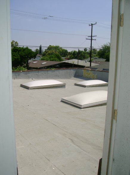 More Photos Of 5939-5941 Clara St, Bell Gardens Manufacturing For Lease