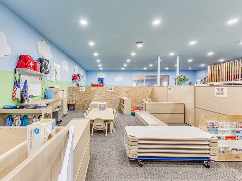 More Photos Of 305 S Chickasaw Ave, Claremore Daycare Center For Sale