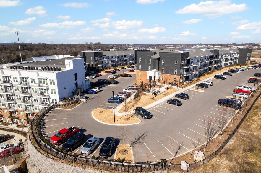 More Photos Of 2141 Century Farms Pky, Antioch Apartments For Lease