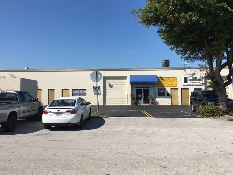 More Photos Of 18792-18798 SW 108th Ave, Miami Warehouse For Lease