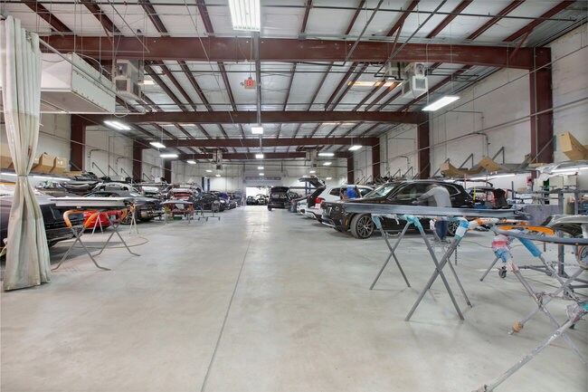 More Photos Of 4429 N John Young Pkwy, Orlando Warehouse For Sale