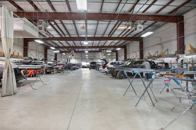 More Photos Of 4429 N John Young Pkwy, Orlando Warehouse For Lease