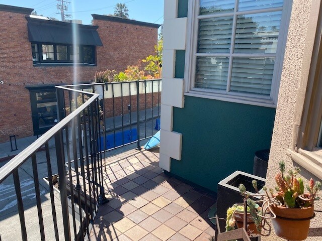 More Photos Of 2916 Main St, Santa Monica Storefront Retail Office For Lease