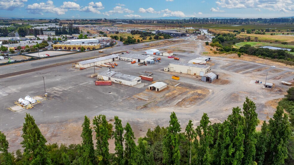 More Photos Of 2301 Napa Vallejo Hwy, Napa Manufacturing For Lease
