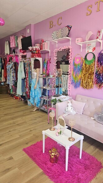 More Photos Of 5824 Torresdale Ave, Philadelphia Storefront Retail Residential For Sale
