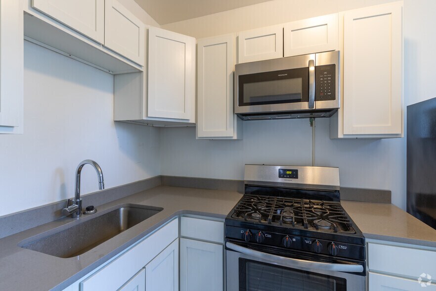 More Photos Of 4401-4417 2nd Ave, Detroit Apartments For Lease