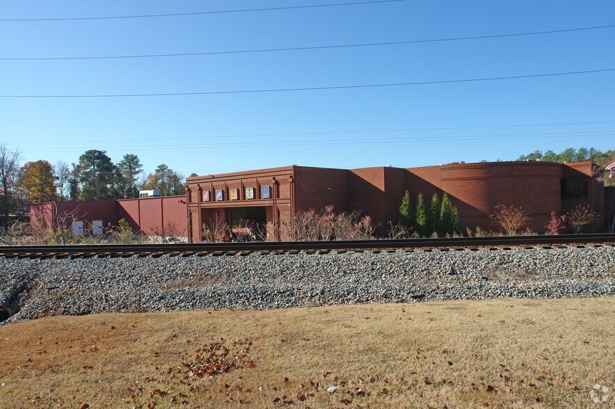 Primary Photo Of 1375 Beverage Dr, Stone Mountain Distribution For Lease