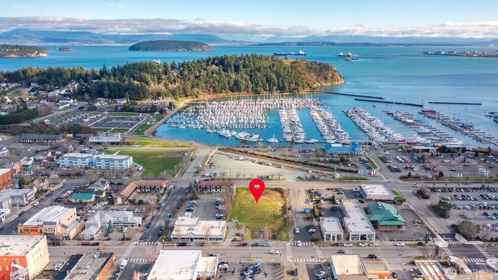 Primary Photo Of 904 10th St, Anacortes Land For Sale