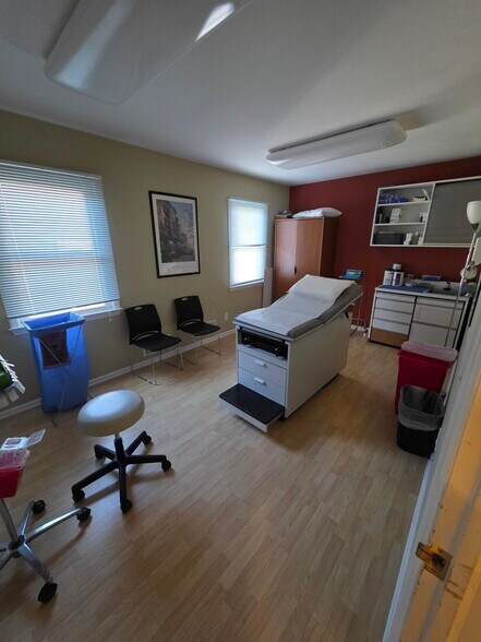 More Photos Of 788 Broad St, Shrewsbury Loft Creative Space For Lease