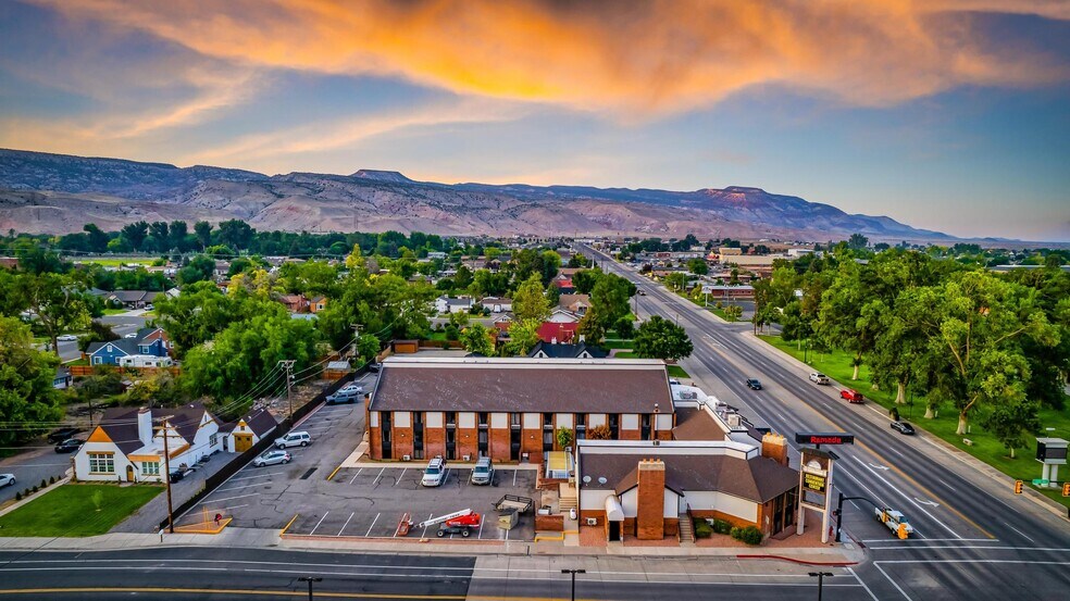 More Photos Of 333 N Main St, Richfield Hotel For Sale