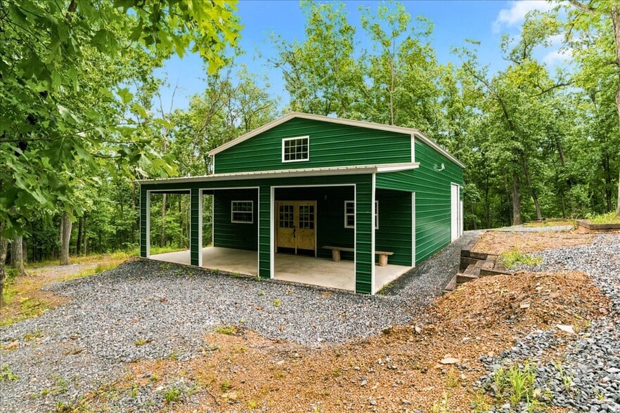 More Photos Of 1309 Redland Rd, Cross Junction Winery Vineyard For Sale