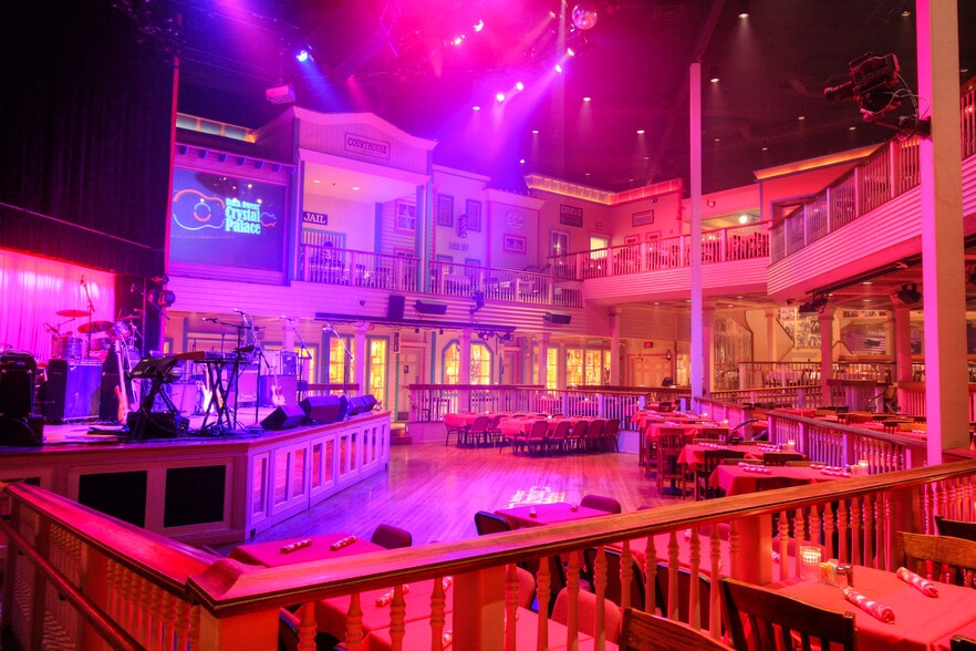 More Photos Of 2800 Buck Owens Blvd, Bakersfield Restaurant For Sale