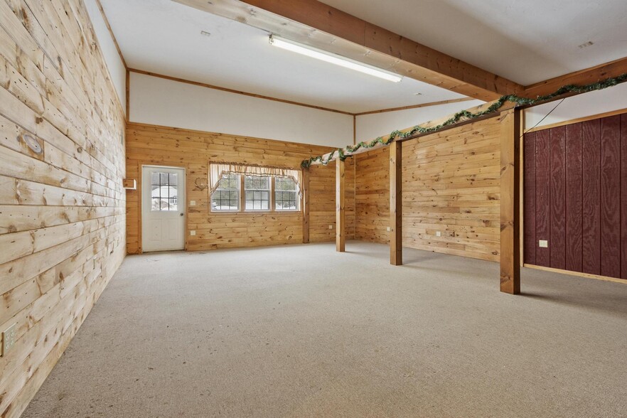 More Photos Of 162 Baldwinville Rd, Templeton Industrial For Sale