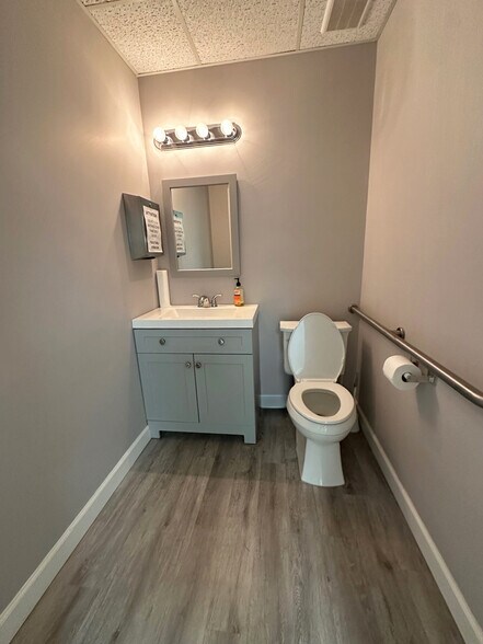 More Photos Of 13005 Southern Blvd, Loxahatchee Medical For Sale