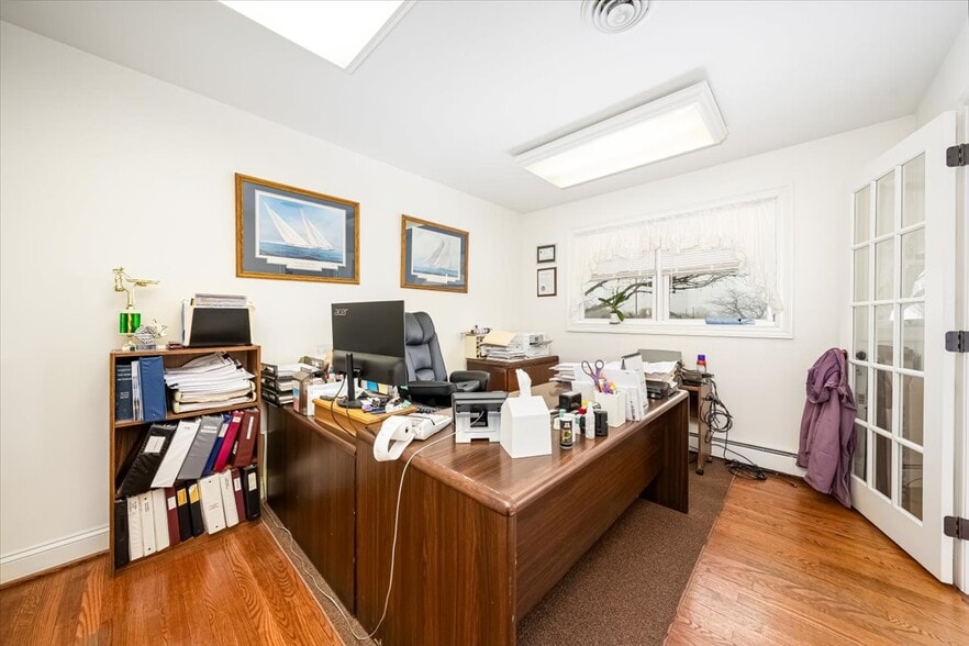 More Photos Of 611 Nursery Rd, Westminster Office For Sale