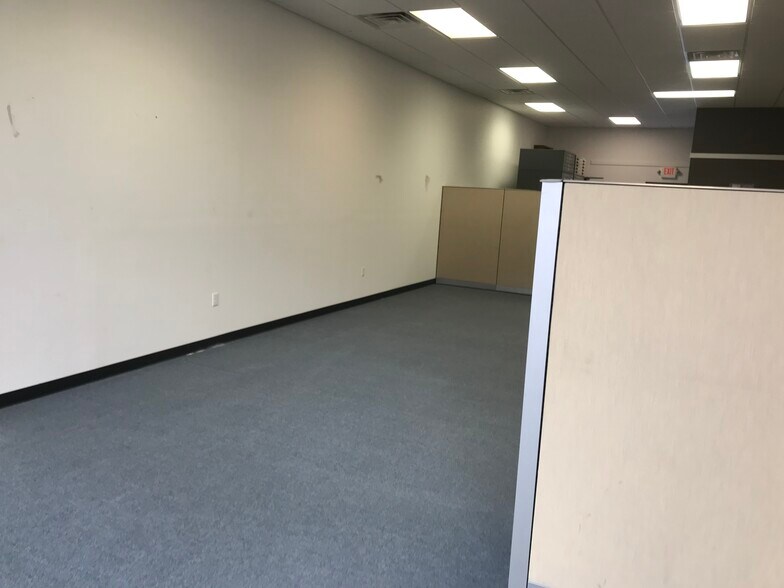 More Photos Of 1954 US Highway 1, Rockledge Storefront Retail Office For Lease