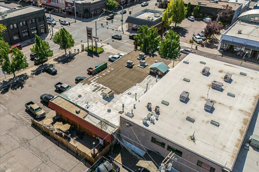 More Photos Of 121 NE 3rd St, Prineville Restaurant For Sale