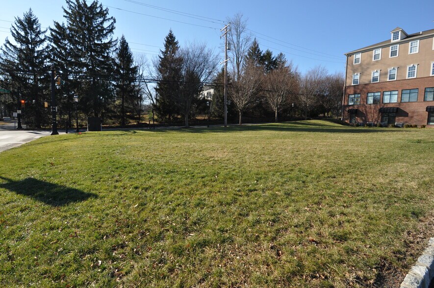 More Photos Of N Broad St, Doylestown Land For Sale