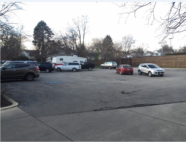 More Photos Of 420 Pennsylvania Ave, Glen Ellyn Medical For Sale