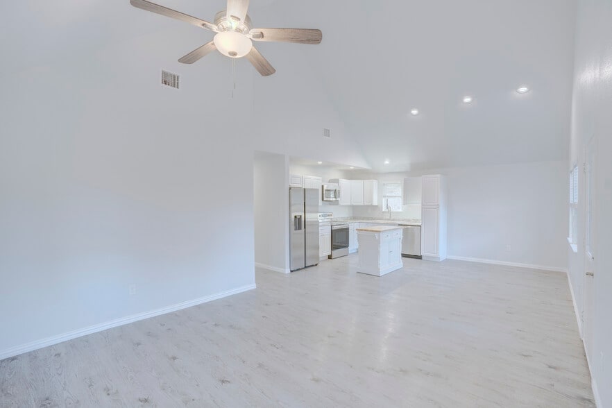 More Photos Of 7311 FM 1886, Azle Apartments For Sale