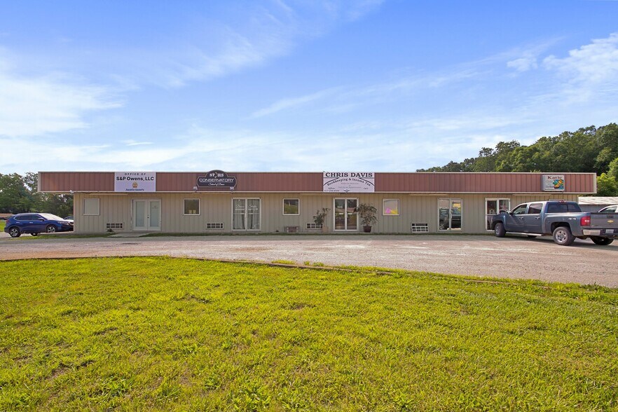 More Photos Of 1604 US 160 West, West Plains Storefront Retail Office For Sale