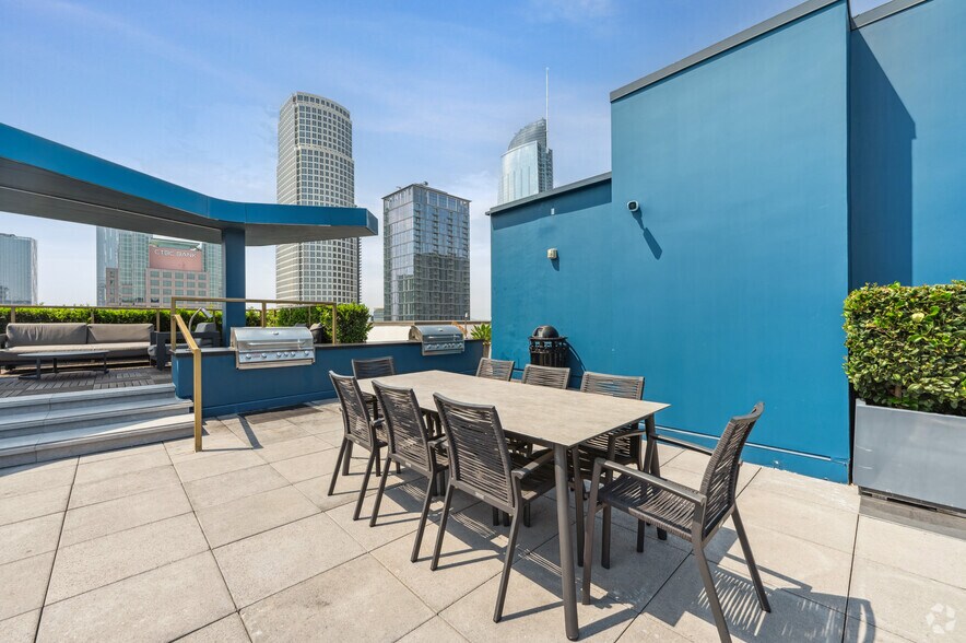 More Photos Of 801 S Hope St, Los Angeles Apartments For Lease
