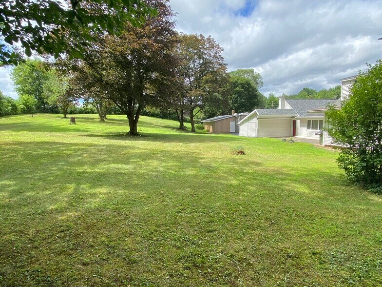 More Photos Of 2275 Duanesburg Rd, Duanesburg Veterinarian Kennel For Sale