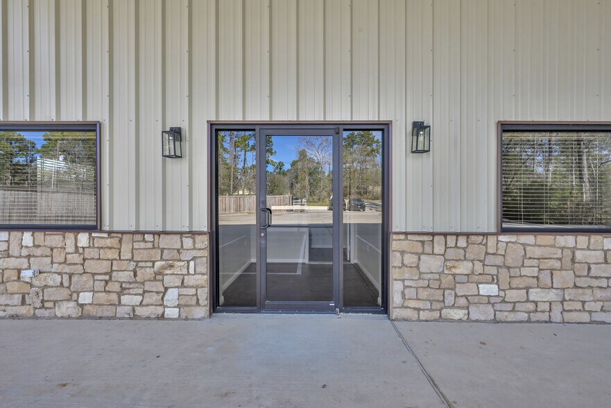 More Photos Of 15513 Capitol Hill Rd, Montgomery Service For Sale