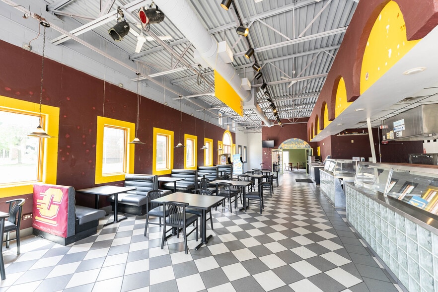 More Photos Of 1088 S University St, Mount Pleasant Restaurant For Lease