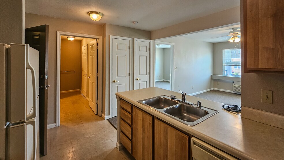 More Photos Of 111 E 4th St, Hopkinsville Apartments For Sale