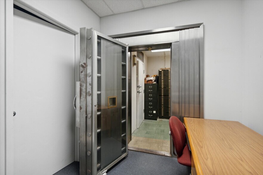 More Photos Of 145 S Jackson St, Jackson Loft Creative Space For Sale