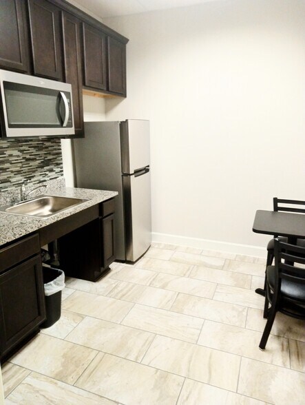 More Photos Of 20008 Champion Forest Dr, Spring Office Residential For Sale