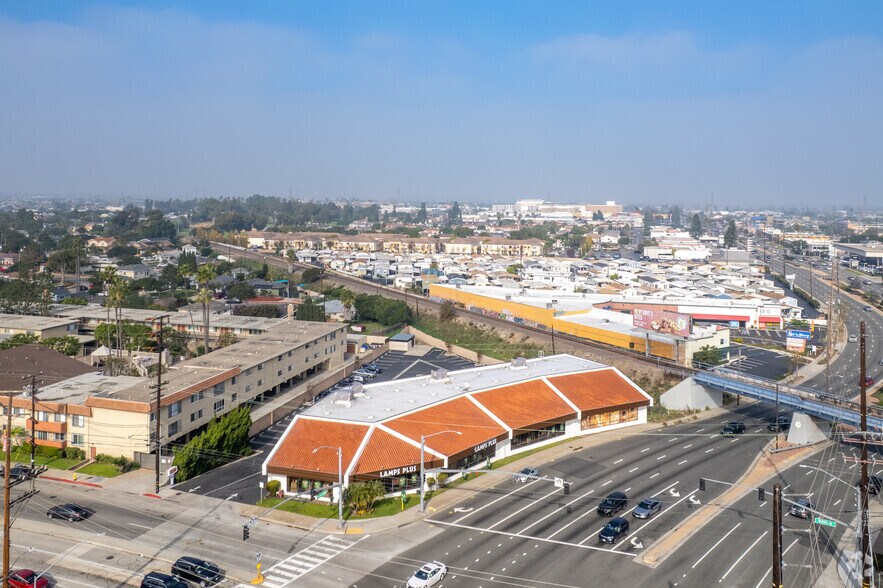 More Photos Of 18989 Hawthorne Blvd Beach, Redondo Beach Freestanding For Lease