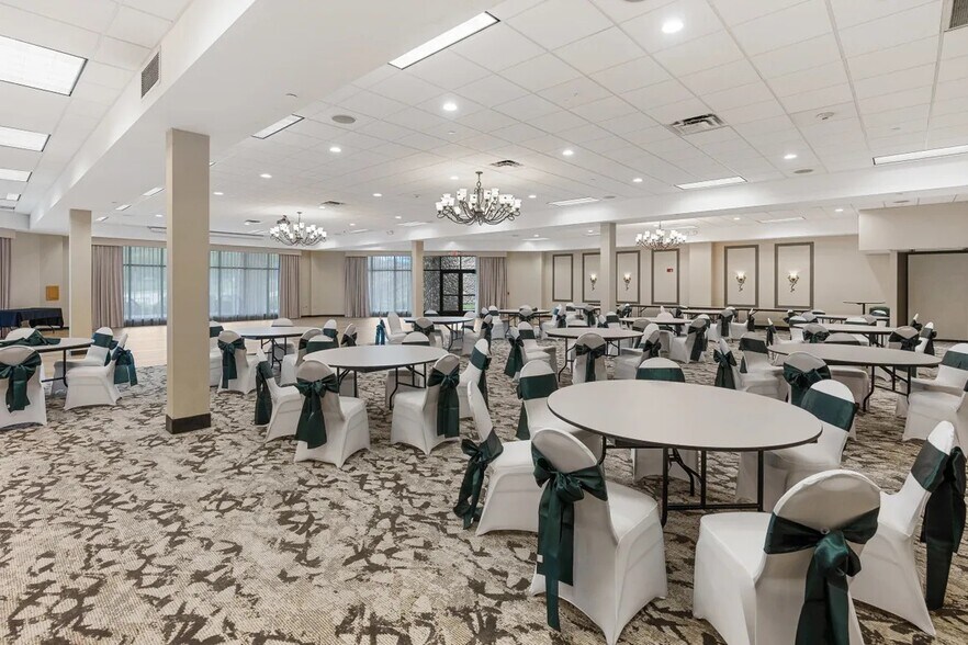 More Photos Of 701 Yogi Cir, Warrens Hotel For Sale