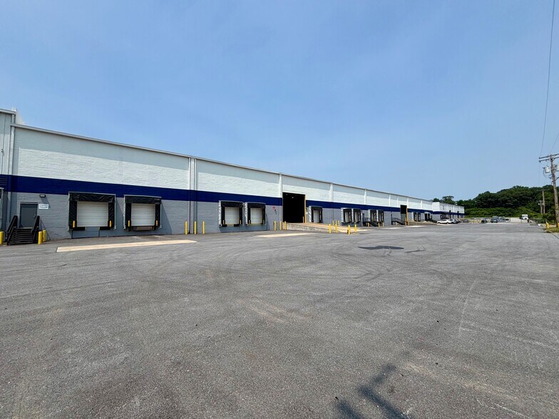 More Photos Of 4625 Hollins Ferry Rd, Halethorpe Unknown For Lease