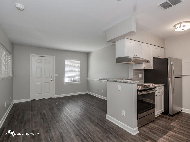 More Photos Of 406 W 9th St, Charlotte Apartments For Sale