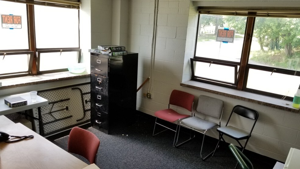 More Photos Of 71 Love Ln, Netcong Warehouse For Lease