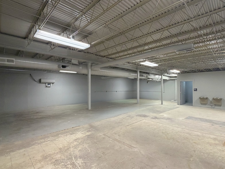 More Photos Of 1770 S Acoma St, Denver Manufacturing For Sale