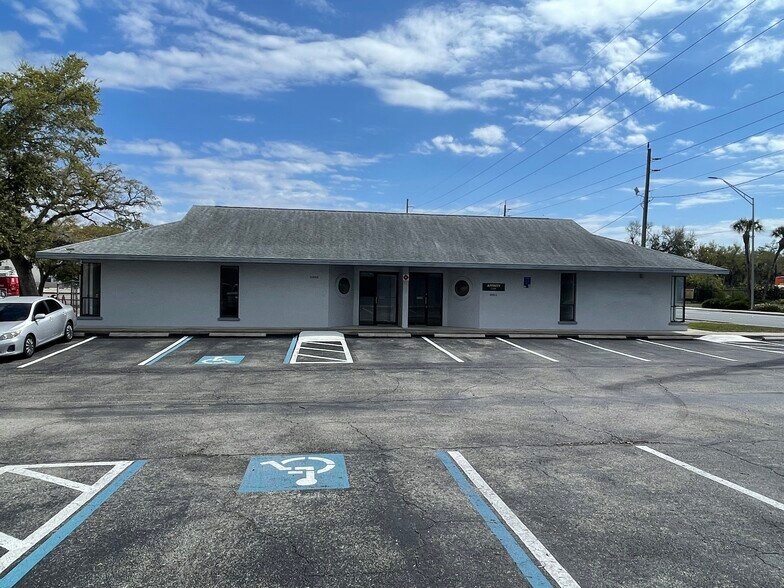 More Photos Of 209 6th Ave, Bradenton Office For Lease