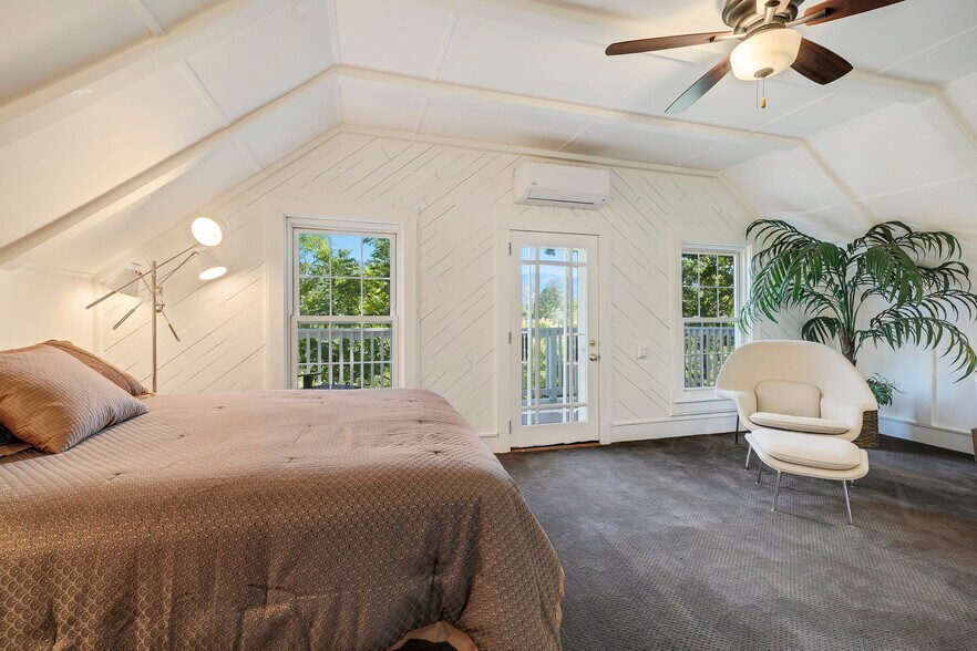 More Photos Of 1423-1425 Foothill, Calistoga Apartments For Sale