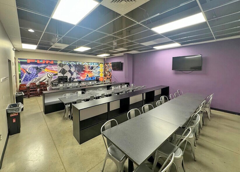 More Photos Of 43335 Michigan Ave, Canton Freestanding For Sale