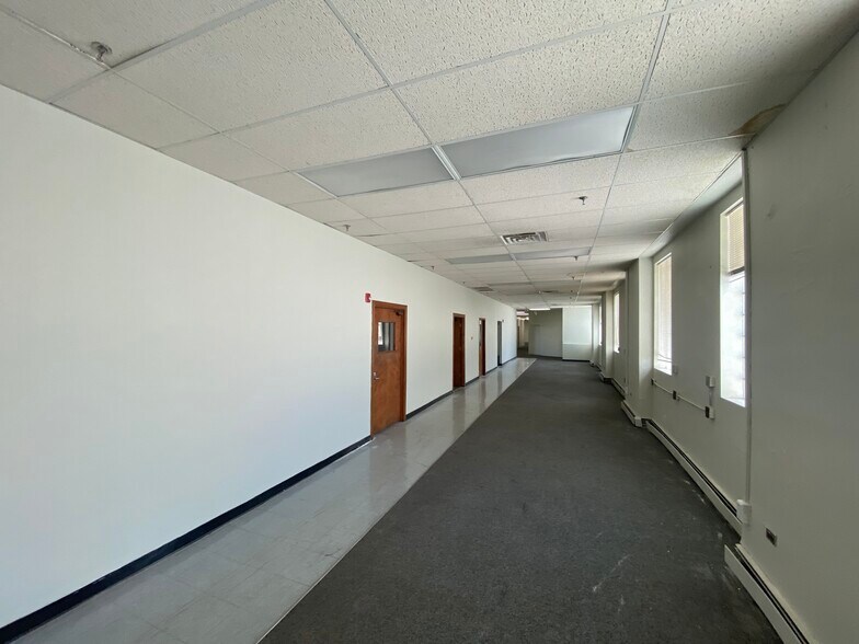 More Photos Of 1900 Foss Park Ave, North Chicago Warehouse For Sale