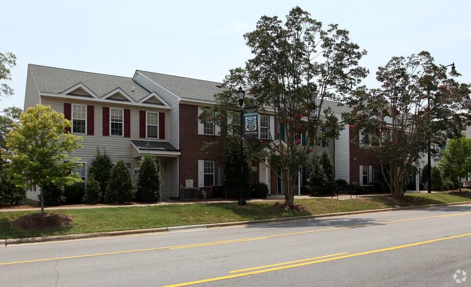 Primary Photo Of 340-358 S Raleigh St, Holly Springs Office For Lease