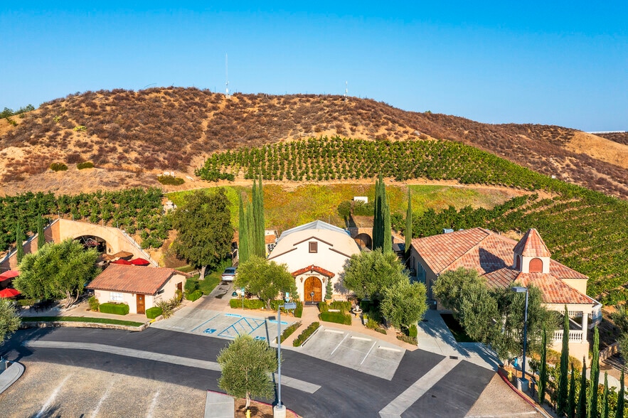 More Photos Of 36522 Via Verde, Temecula Winery Vineyard For Sale